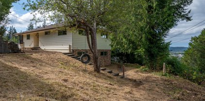 1120 E 1ST PL, Coquille