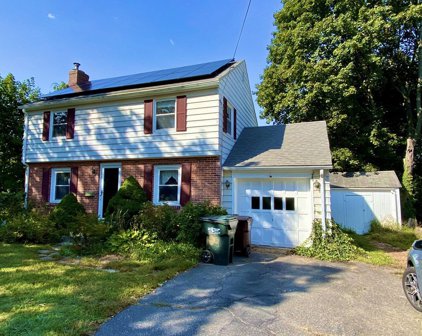 166 Central St, Auburn