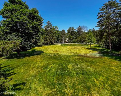 355 Cranbrook, Bloomfield Hills