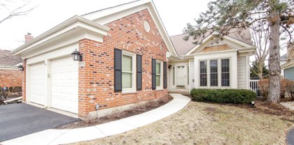 2115 N Lake Shore Circle, Arlington Heights