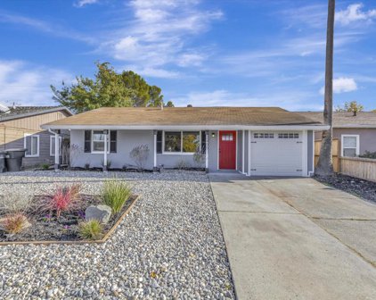 2400 Darwin Street, Sacramento