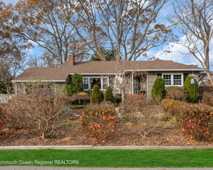 612 Fisherman Place, Brick