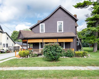 188 E Sandusky Street, Mechanicsburg