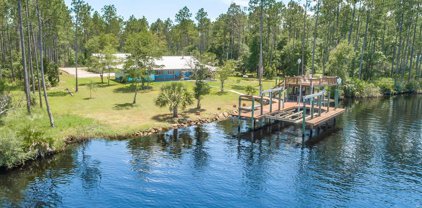 897 Mill Rd, Carrabelle