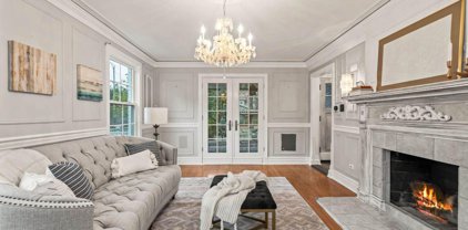 8014 Red Arrow Court, Wauwatosa