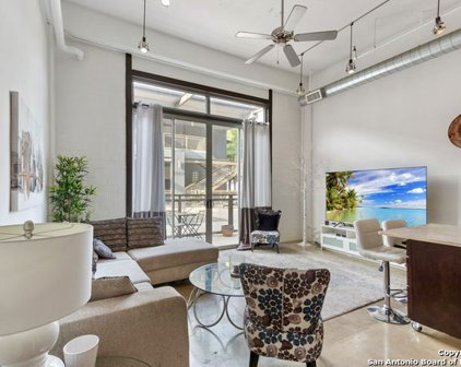 831 S Flores St Unit 2110, San Antonio