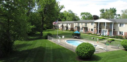 5241 Highland Unit 216, Waterford Twp