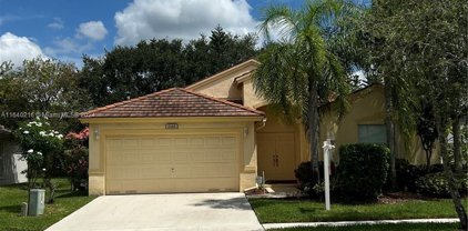 1145 Nw 144th Ave, Pembroke Pines