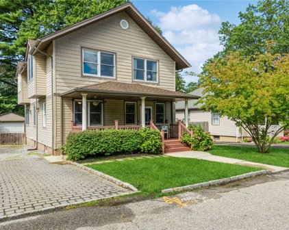 7 East Avenue, Sea Cliff