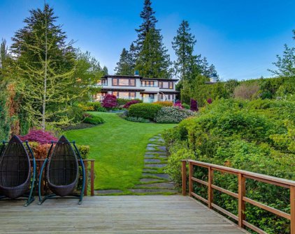 13720 Marine Drive, White Rock