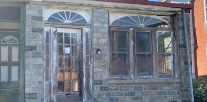 110 N 5th St, Darby