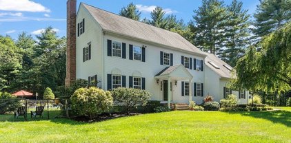 46 W River St, Upton