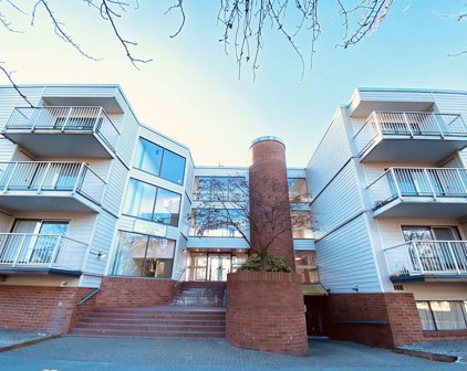 8500 Lansdowne Road Unit 104, Richmond
