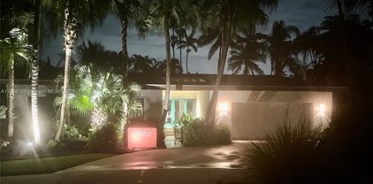 9451 E Calusa Club Dr, Miami