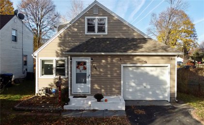 126 Lake Breeze Road, Greece