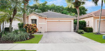 4155 Sapphire Ter, Weston