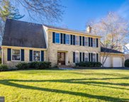 7905 Foxhound Rd, Mclean image