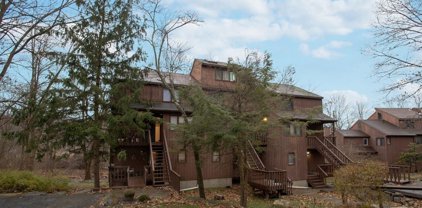 5 Village Way, Vernon Twp.