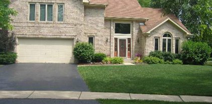 1122 Towering Oaks Court, Bartlett