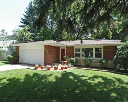 983 Lakewood Drive, Bartlett