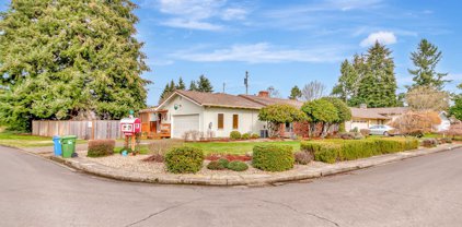 215 ROSEMARY AVE, Eugene