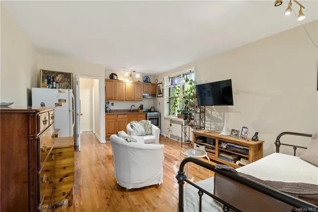 5645 Netherland Avenue Unit#3FBronx, NY 10471 