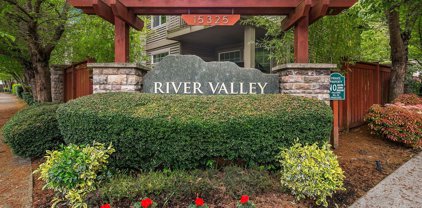 15325 SE 155th Place Unit #T3, Renton