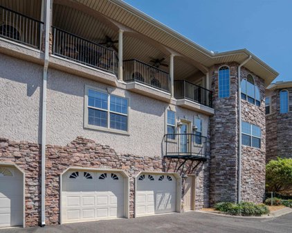 620 Grand Point Drive Unit 2, Hot Springs