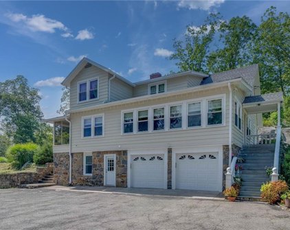 805 Hanover Street, Yorktown