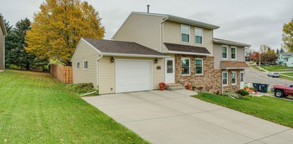 853 Bruce Drive NW, Mandan