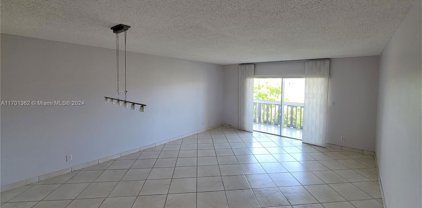 218 Ne 12th Ave Unit #502, Hallandale Beach