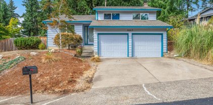 6665 PARKWAY DR, Gladstone