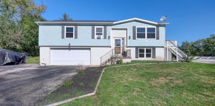 20 Sherman Dr, East Berlin