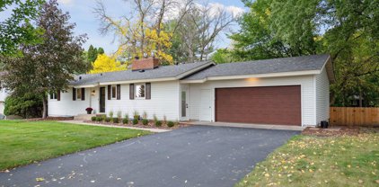 5712 Benton Avenue, Edina