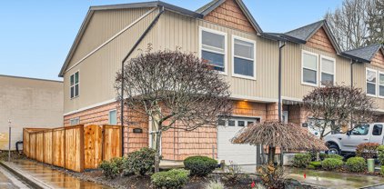 776 NE 9TH ST, Gresham