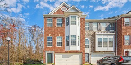2318 Abby Rd, Edgewater