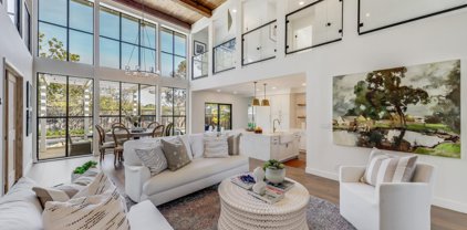 8 Chateau Place, San Rafael