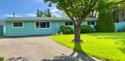 2219 SW 329th Place, Federal Way