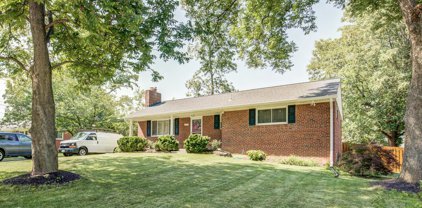 7412 Farnum St, Springfield