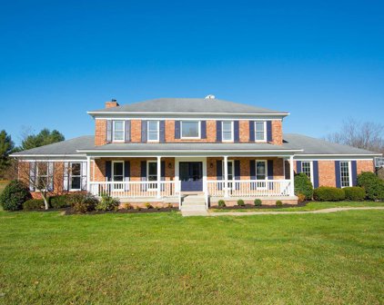 3303 Shallow Cove Ct, Crestwood
