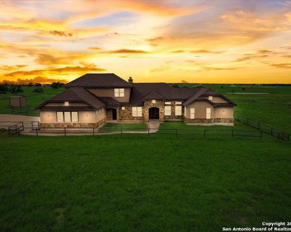 924 County Road 317, La Vernia
