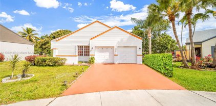 8660 Sw 12th St, Pembroke Pines