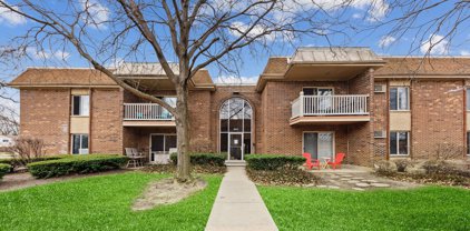906 W Alleghany Drive Unit #1D, Arlington Heights