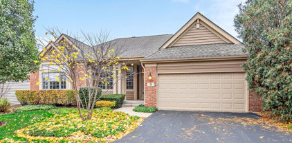 9 Sunvalley Court, Lake In The Hills