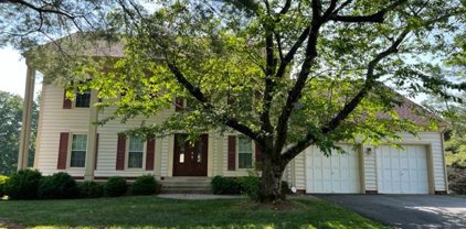 22 Hollyberry Ct, Rockville