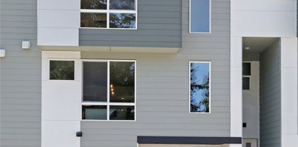 2527 Gibson Road Unit #E5, Everett