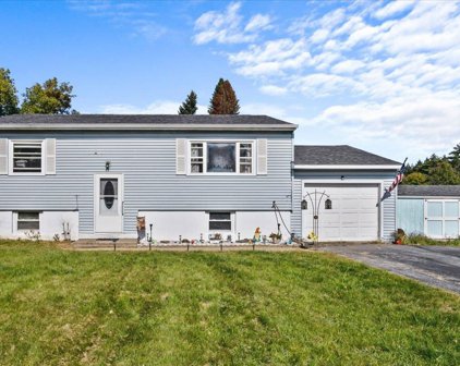 74 Meadow Road, Milton