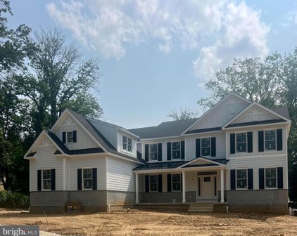 26 Berkshire Dr, Wayne