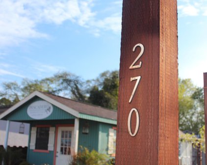270 Stage RD, Pescadero