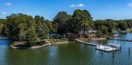 192 Bayberry Point Ln, Kilmarnock